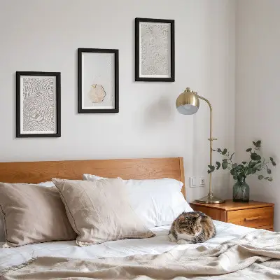 Bilderwand leichte Texturen im Sand im zarten Boho-Stil