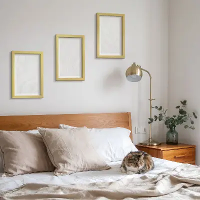 Bilderwand mit eleganter linearer Steinoptik in Marmor