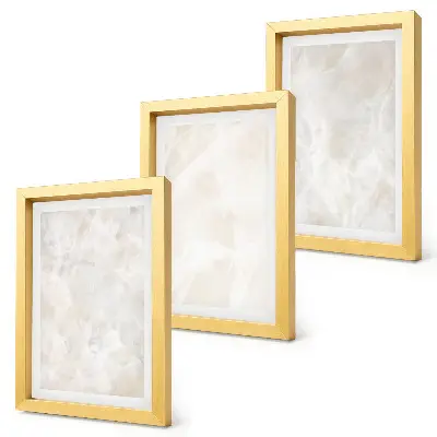 Bilderwand mit Strukturen aus weißem Marmor in Pastellfarben