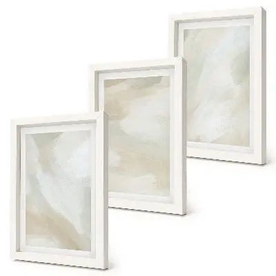 Bilderwand mit Farbstruktur und Spuren minimalistischer Malerei