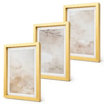 Bilderwand mit Aquarellflecken und Blättern in Pastellfarben