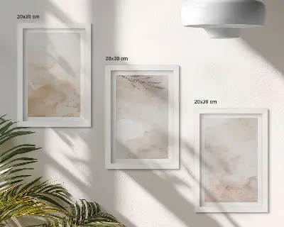 Bilderwand mit Aquarellflecken und Blättern in Pastellfarben