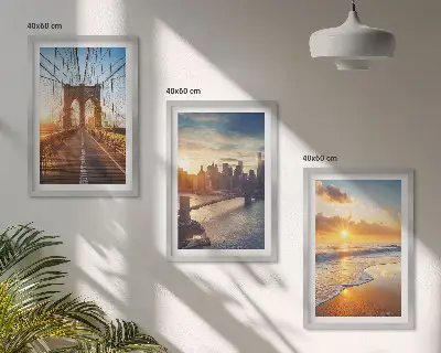 Gerahmtes Bilderset mit Motiven von Brücken Sonnenuntergängen und Städten