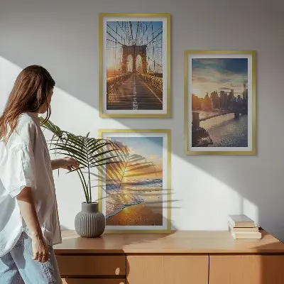Gerahmtes Bilderset mit Motiven von Brücken Sonnenuntergängen und Städten
