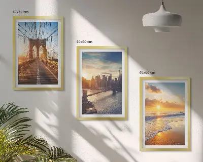 Gerahmtes Bilderset mit Motiven von Brücken Sonnenuntergängen und Städten