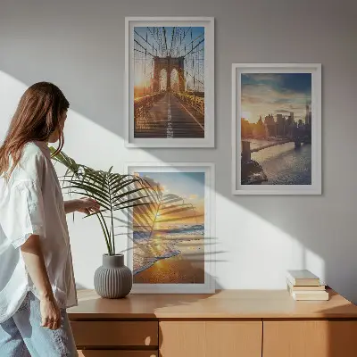 Gerahmtes Bilderset mit Motiven von Brücken Sonnenuntergängen und Städten