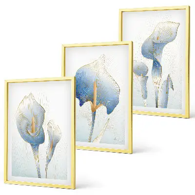Gerahmtes Bilderset mit blauen Blumen im Hintergrund