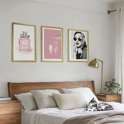 3er-Set Bilder mit Rahmen in stilvollem Pink