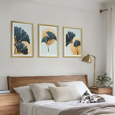 3er-Set Wandbilder mit Rahmen Ginkgoblätter auf hellem Hintergrund