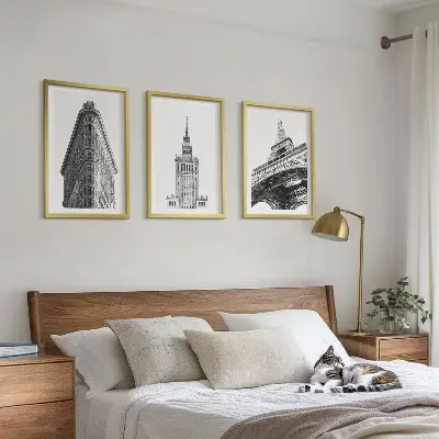 Gerahmtes Bilderset architektonische Gebäude in Schwarz-Weiß