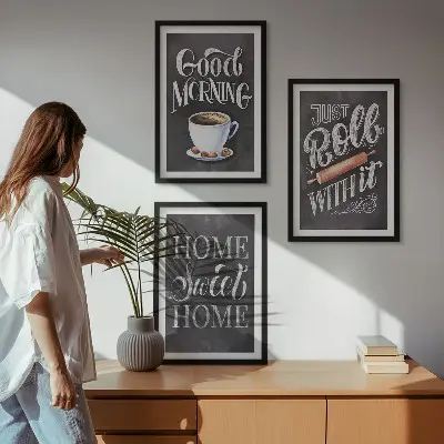 Küchenbilder als 3er Set mit Rahmen mit dekorativen Motiven und Inschriften