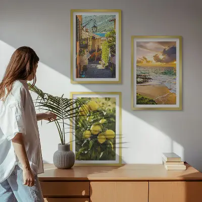 Gerahmtes Bilderset mit Motiven von Straßen, Meer, Strand und Zitrusbäumen