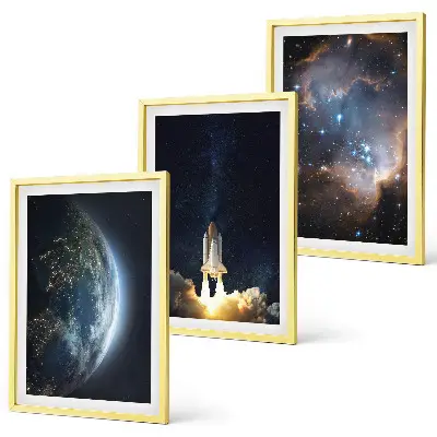 Gerahmtes Bilderset mit Motiven von Weltraum, Erde, Rakete und Galaxie