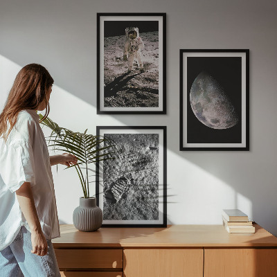 Gerahmtes bilderset Astronautenfoto vom Mond