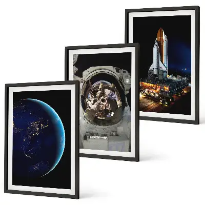 Gerahmtes Bilderset mit Weltraum, Erde, Astronaut und Rakete