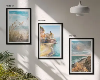 3er-Set Bilder mit Rahmen Landschaften mit Strand Klippen und Stadt