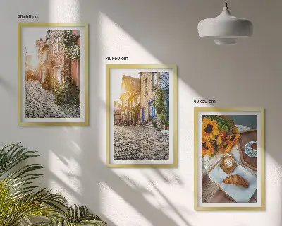 Gerahmtes Bilderset mit Straßenkaffee und Sonnenblumen Motiv