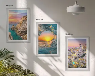 Bilder-3er-Set mit Rahmen Meereswellen und weiße Häuser auf Santorini
