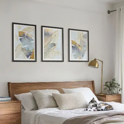 Wandbilder-Set mit Rahmen hellblau-beige Blätter im 3er-Set