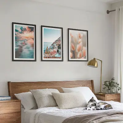 3er-Set Bilder mit Rahmen mit Motiven von Sonnenuntergang am Meer, Häusern sowie Blumen