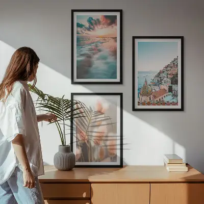 3er-Set Bilder mit Rahmen mit Motiven von Sonnenuntergang am Meer, Häusern sowie Blumen
