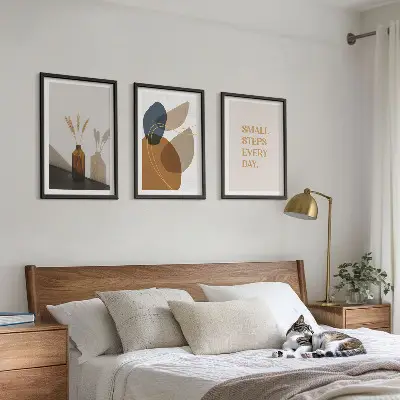 Set aus abstrakten Formen gerahmtes Bilderset