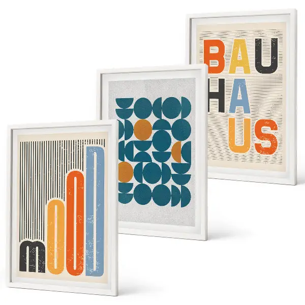 Gerahmtes Bilderset mit geometrischen Mustern im Bauhaus-Stil