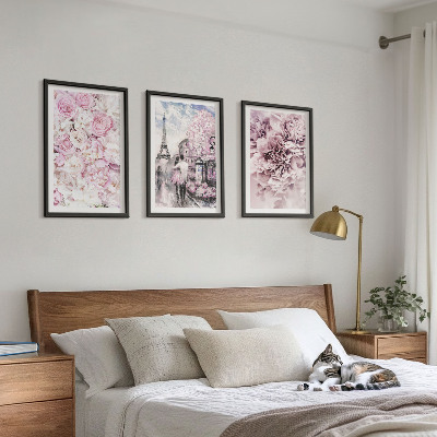 Gerahmtes bilderset Blumenlandschaft in Rosatönen