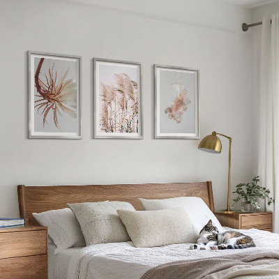 Gerahmtes bilderset Set aus Gras, Blumen und hellem Hintergrund