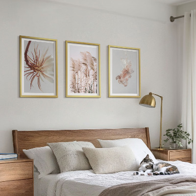 Gerahmtes bilderset Set aus Gras, Blumen und hellem Hintergrund