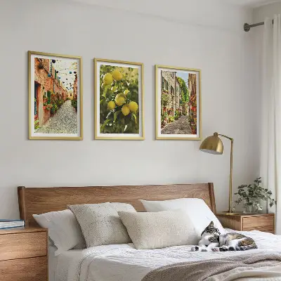 Gerahmtes Bilderset Straßen mit Zitronenblüten als Motiv