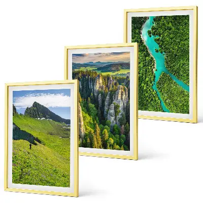 Grüne Berge und Flussfelsen 3er-Set Bilder mit Rahmen