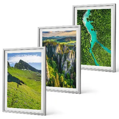 Grüne Berge und Flussfelsen 3er-Set Bilder mit Rahmen