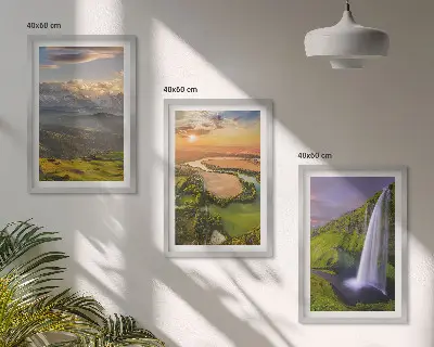 Gerahmtes Bilderset mit Motiven von Gebirgsflüssen, Wasserfällen und Natur