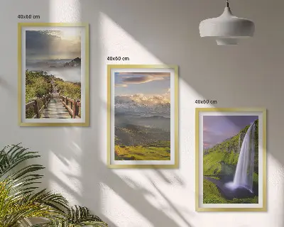 Gerahmtes Bilder-Set mit Berglandschaften und Wasserfall