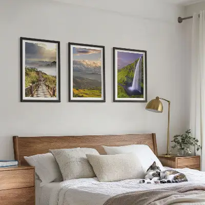Gerahmtes Bilder-Set mit Berglandschaften und Wasserfall