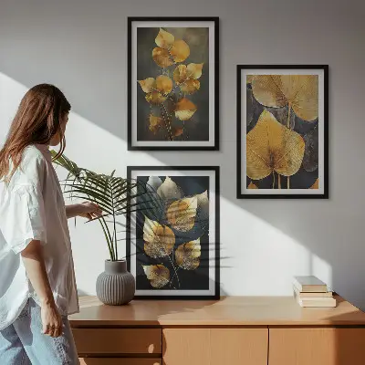 Gelbe Blätter auf dunklem Hintergrund 3er-Set Bilder mit Rahmen