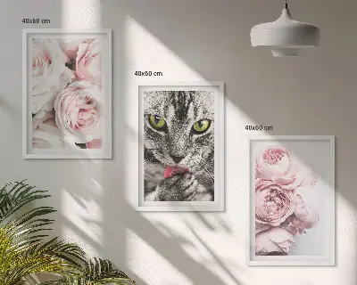 Gerahmtes Bilderset mit Motiv Katze in rosa Blumen