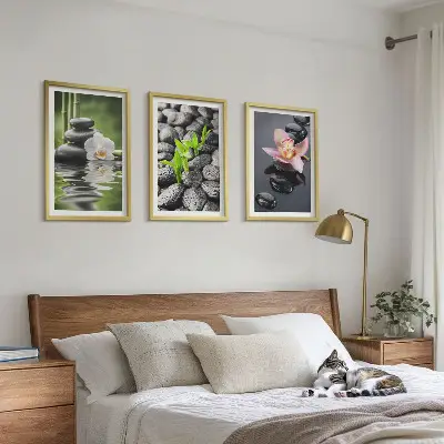 Gerahmtes Bilderset ruhige Zen-Komposition mit Blumen und Wasser