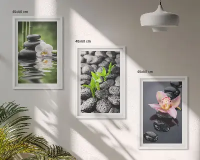Gerahmtes Bilderset ruhige Zen-Komposition mit Blumen und Wasser