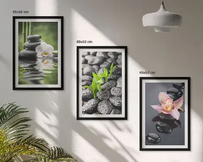 Gerahmtes Bilderset ruhige Zen-Komposition mit Blumen und Wasser