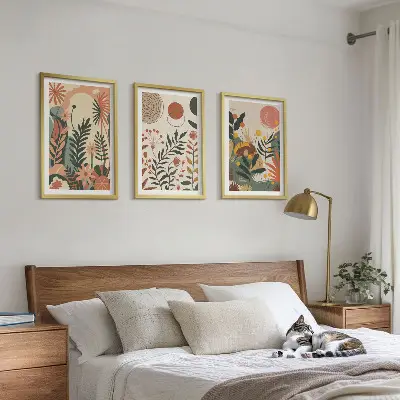 Gerahmtes Bilderset mit Vintage-Pflanzenmuster in Pastellfarben