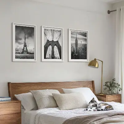 Monochromatische Brückentürme 3er-Set Bilder mit Rahmen