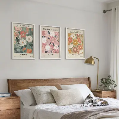 Gerahmtes Bilderset mit Blumenmuster in den Motiven London Tokio und Amsterdam