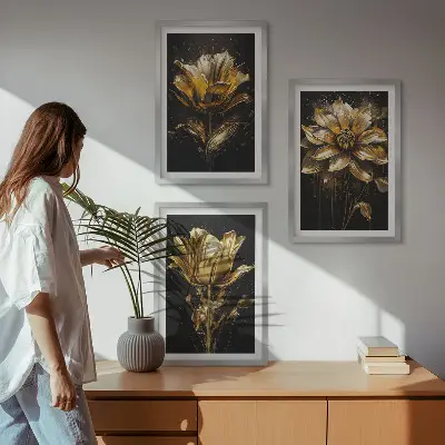 Bilder-3er-Set mit Rahmen und Motiv gelbe Blüten auf dunklem Hintergrund