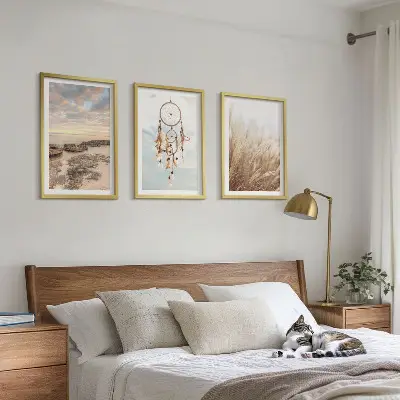 Gerahmtes Bilderset mit Motiven von Wolkenmeer, Traumfänger und Gras
