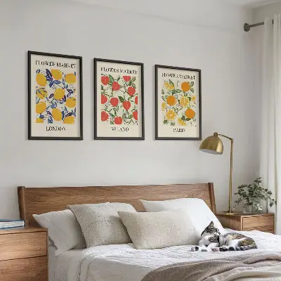 Gerahmtes Bilderset mit Blumenmotiven in Städten