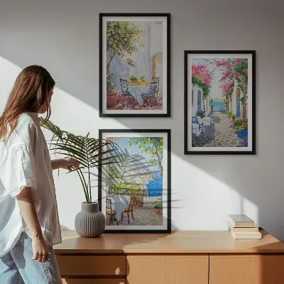 3er-Set Bilder mit Rahmen mit Motiven von charmanten Straßen, Pflanzen und dem Meer