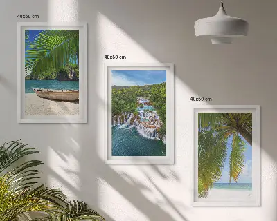 Gerahmtes Bilderset mit Motiven von Strand, Boot, Wasserfällen und Palmen