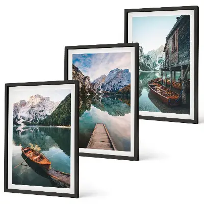 Gerahmtes Bilderset mit Motiven von See, Bergen, Booten und Ferienhaus